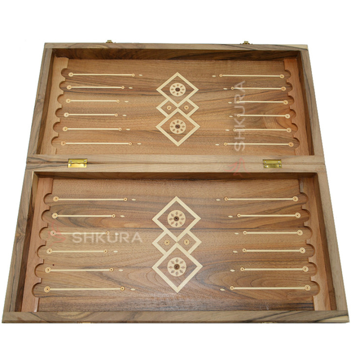 Резная шахматная доска. 50 х 50 см