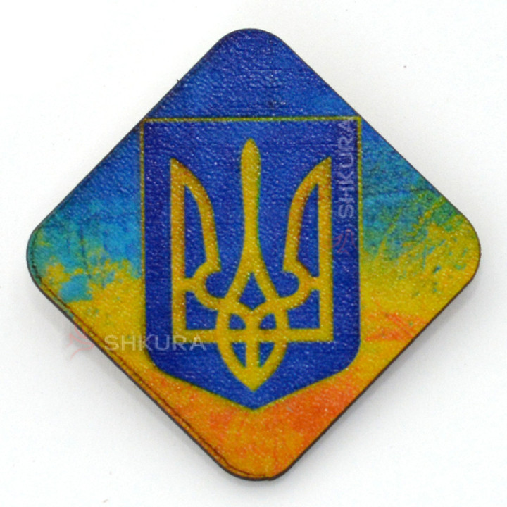 Деревянный значок "Герб Украины", сине желтый, квадратный