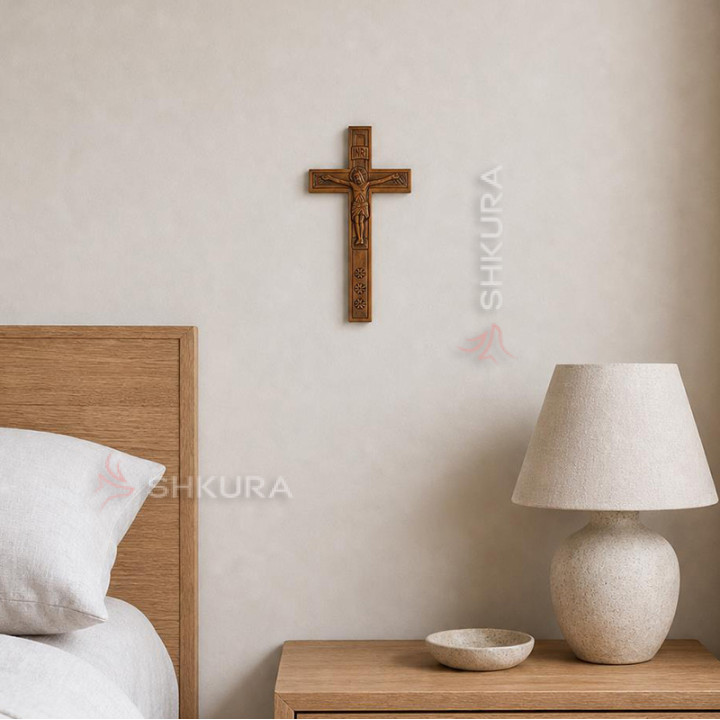 Резной крест, 42х21 см, С35