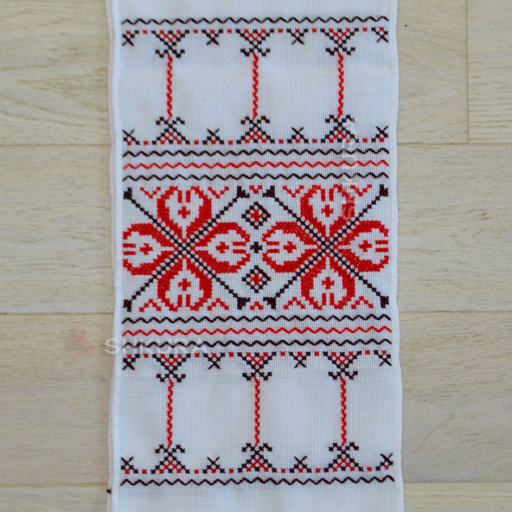 Вишитий рушник 1,3х0,24 м. 11