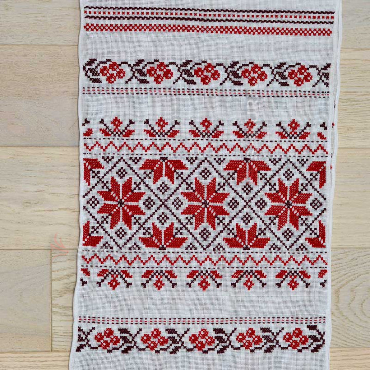 Вишитий рушник 1,9х0,35 м. 08