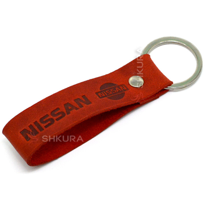 Шкіряний брелок для авто "Nissan", червоний