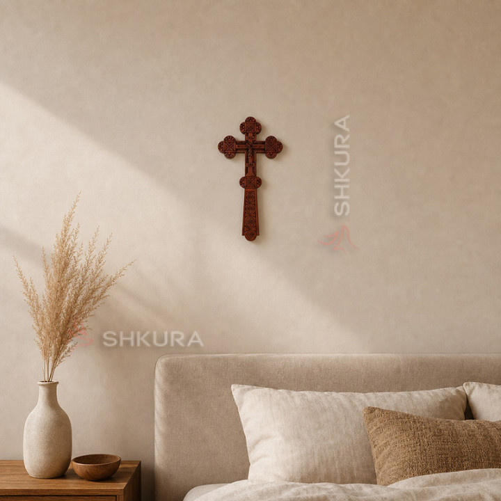 Різьблений хрест, 25х13 см, С04