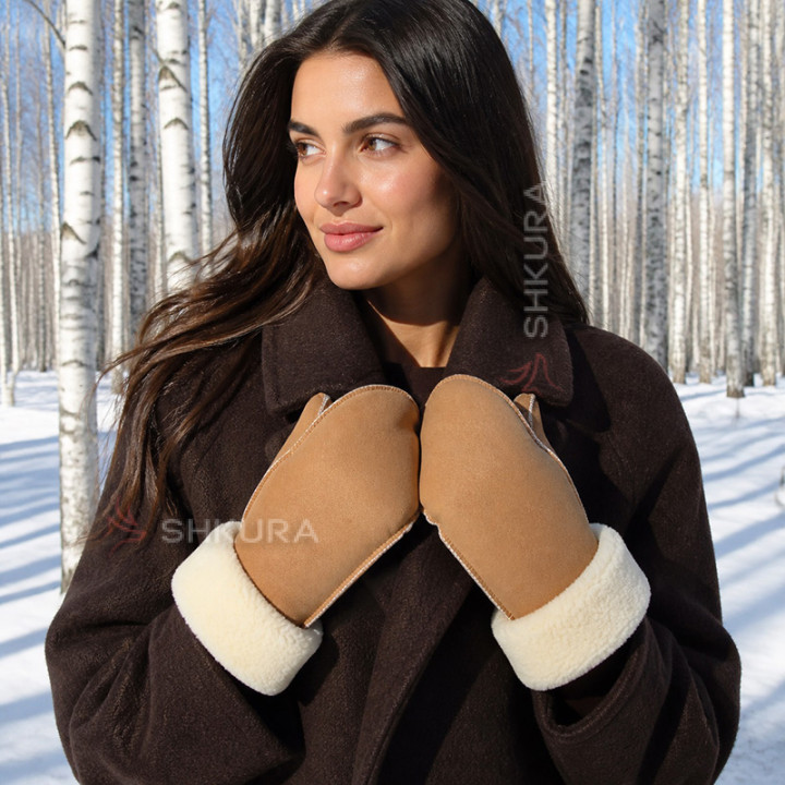 Женские варежки CASUAL, светло-коричневые