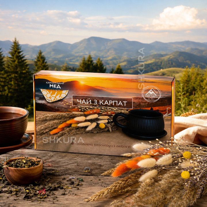 Чай "Чай из Карпат" с медом, черная чашка